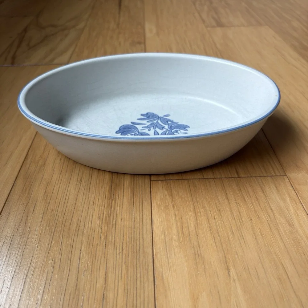 Pfaltzgraff Yorktowne Oval Baking Serving Dish 10 x 7 Casserole Vegetable Bowl